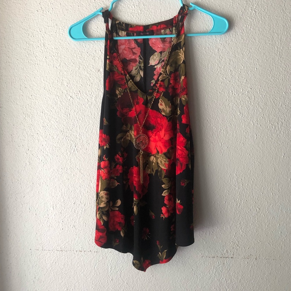 Sleeveless dress top